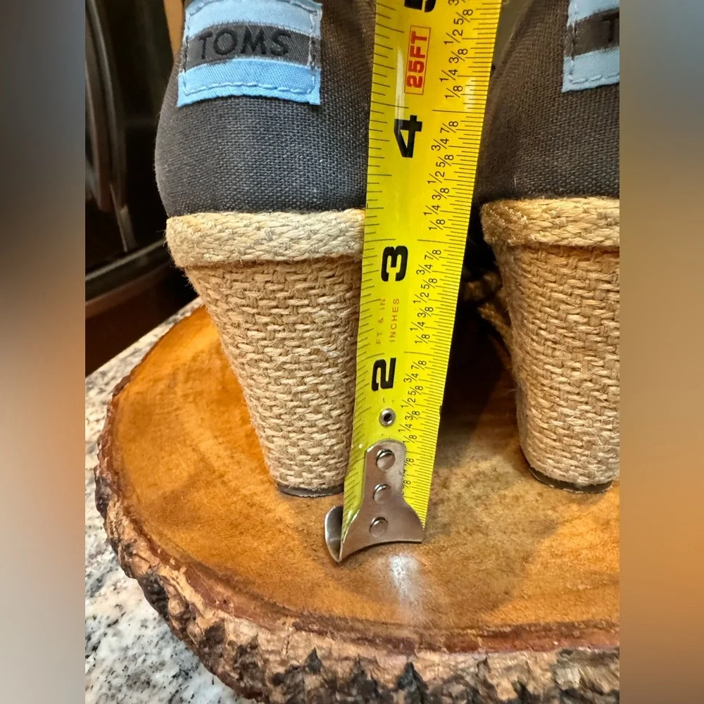 Toms wedge espadrilles